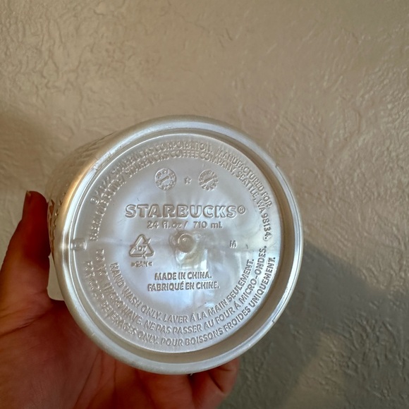 2023 Starbucks 24oz Pearl White Mermaid Cold Cup Tumbler Siren Shell - Picture 2 of 2